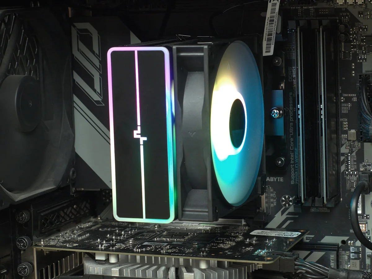 Кулер для процессора Deepcool AG400 BK ARGB V2
