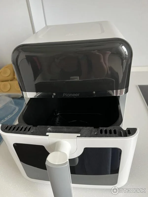 Аэрогриль Pioneer SM520D, черный