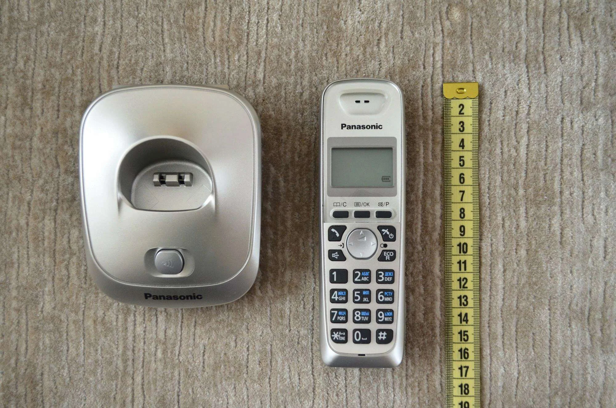 Р/телефон Panasonic KX-TG2511RUN (платиновый)