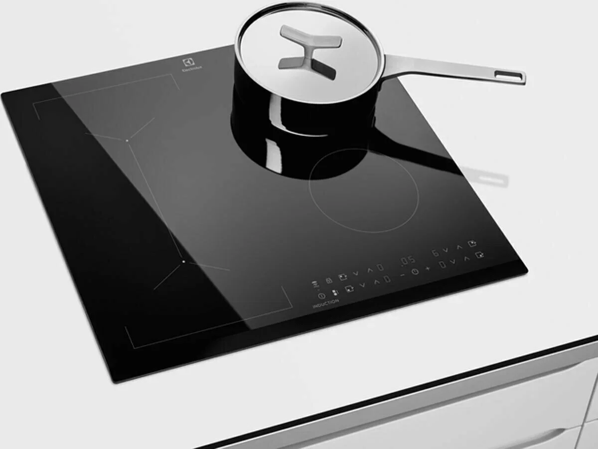 Электрическая варочная панель Electrolux LIV63431BK