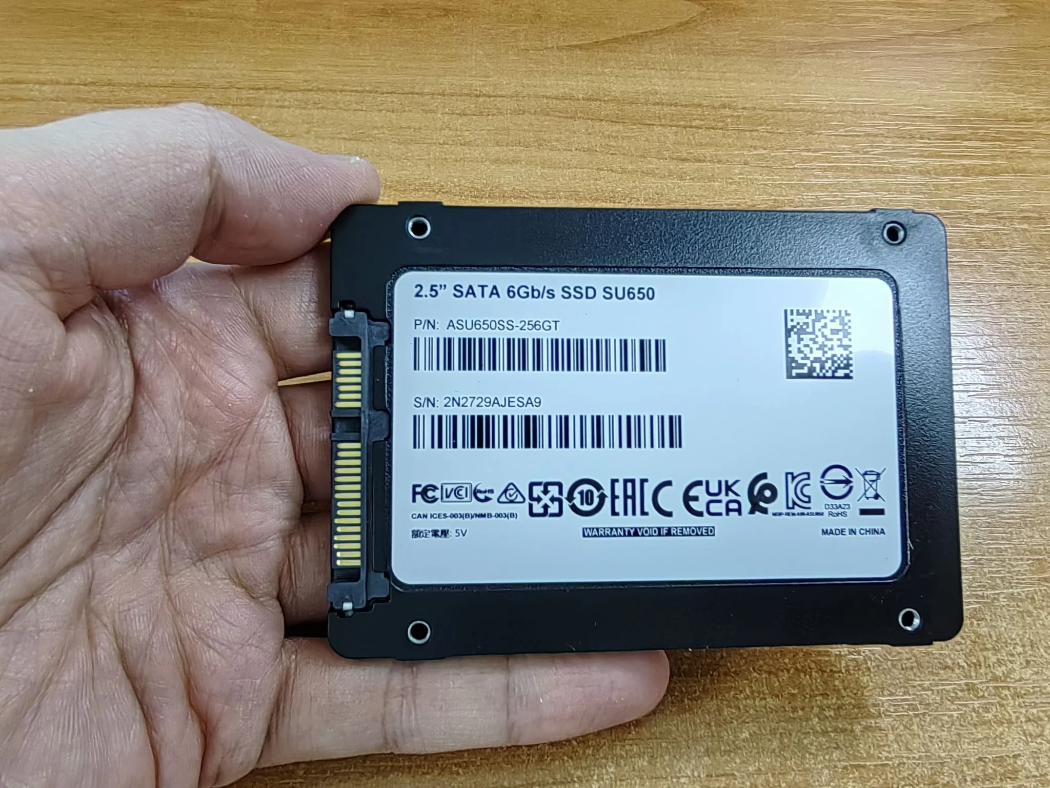 SSD накопитель Adata SU650 2.5 256 Гб SATA III 3D NAND (ASU650SS-256GT-R)