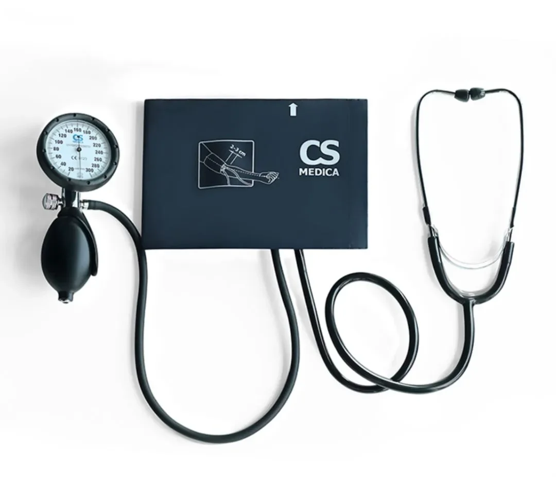Тонометр CS Medica CS-117 (Со встроенным фонендоскопом манометр совмещен с грушей)