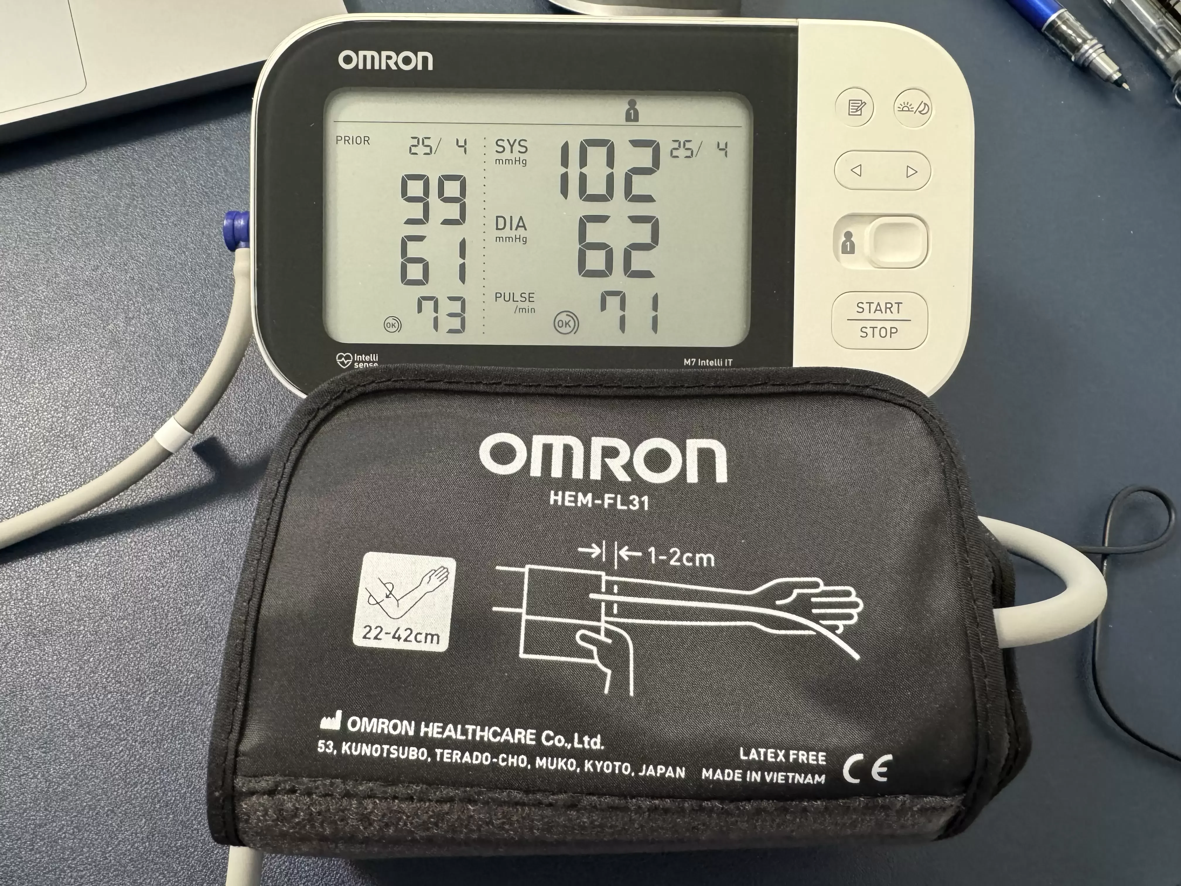 Тонометр Omron M7 Intelli IT