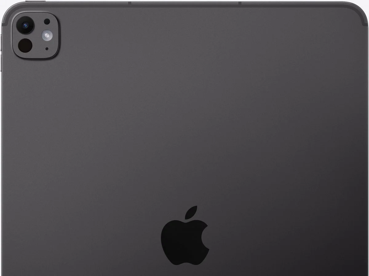 Планшет Apple iPad Pro 2025 A3357 11", 12Gb, 256Gb, iOS, серебристый