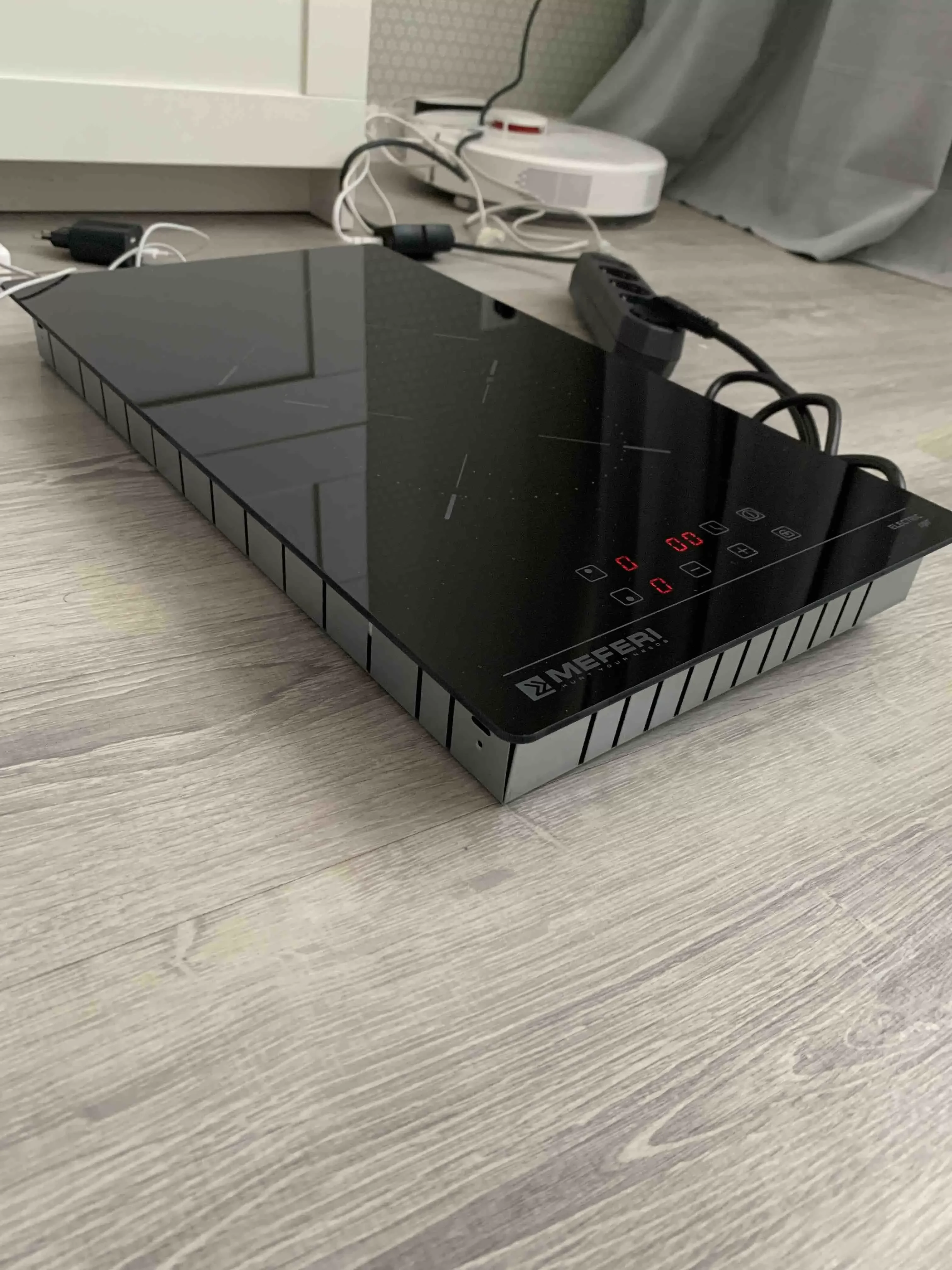 Электрическая варочная панель Meferi MEH302BK LIGHT
