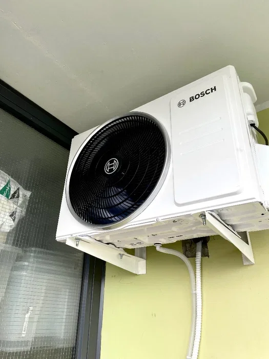 Кондиционер Bosch CLL2000 W 35/CLL2000 35