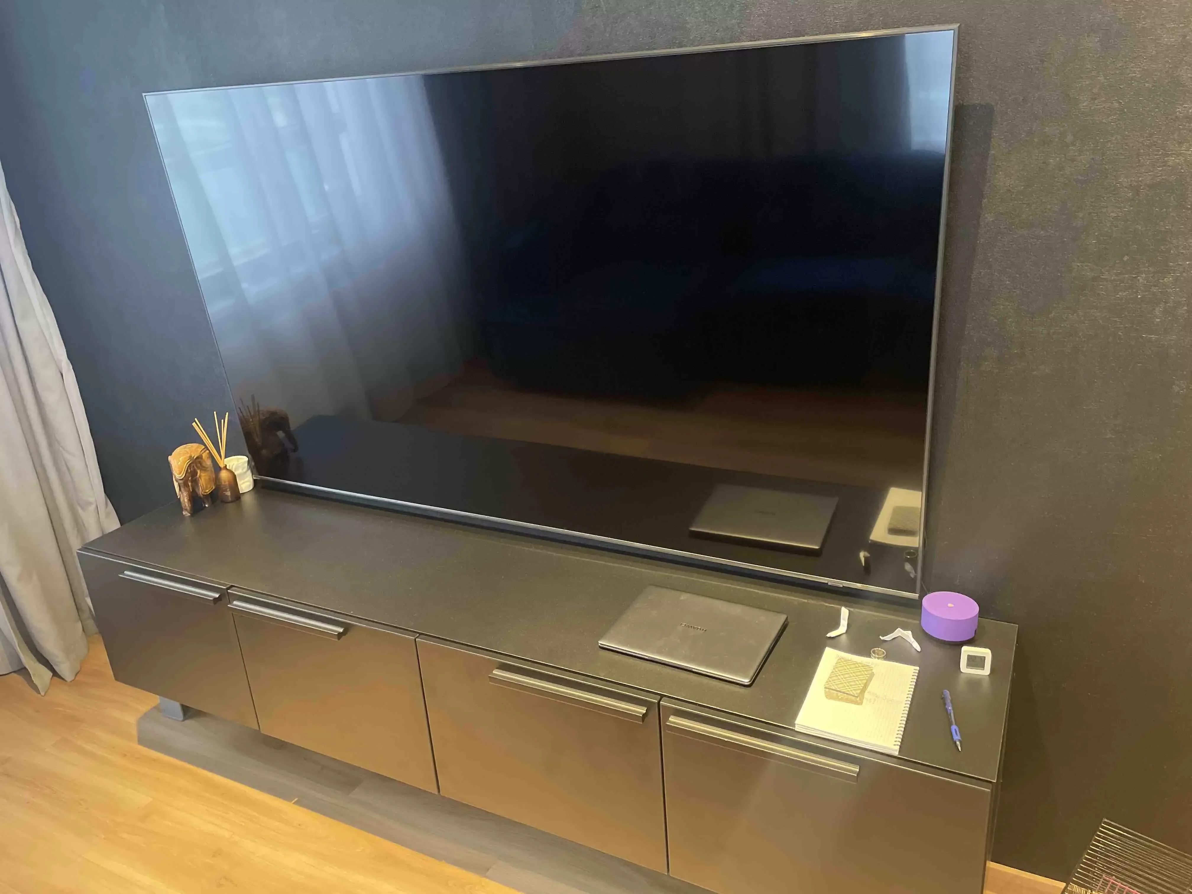 75" Телевизор NEO Q-LED SAMSUNG QE75QN70FAUXRU