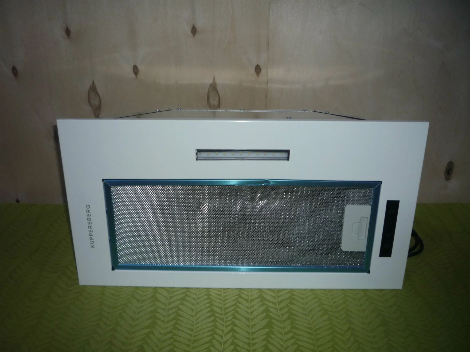 Вытяжка встраиваемая Kuppersberg Intouch 60 W белый, 54 см, 650 куб. м/ч, 41 дБ