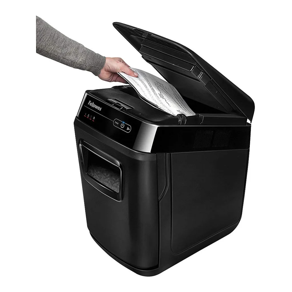 Fellowes® Шредер AutoMax® 150C (автоподача 150 листов) , 32 литр, DIN P-4, 4х38мм, , автореверс, скобы/скрепки/карты/CD