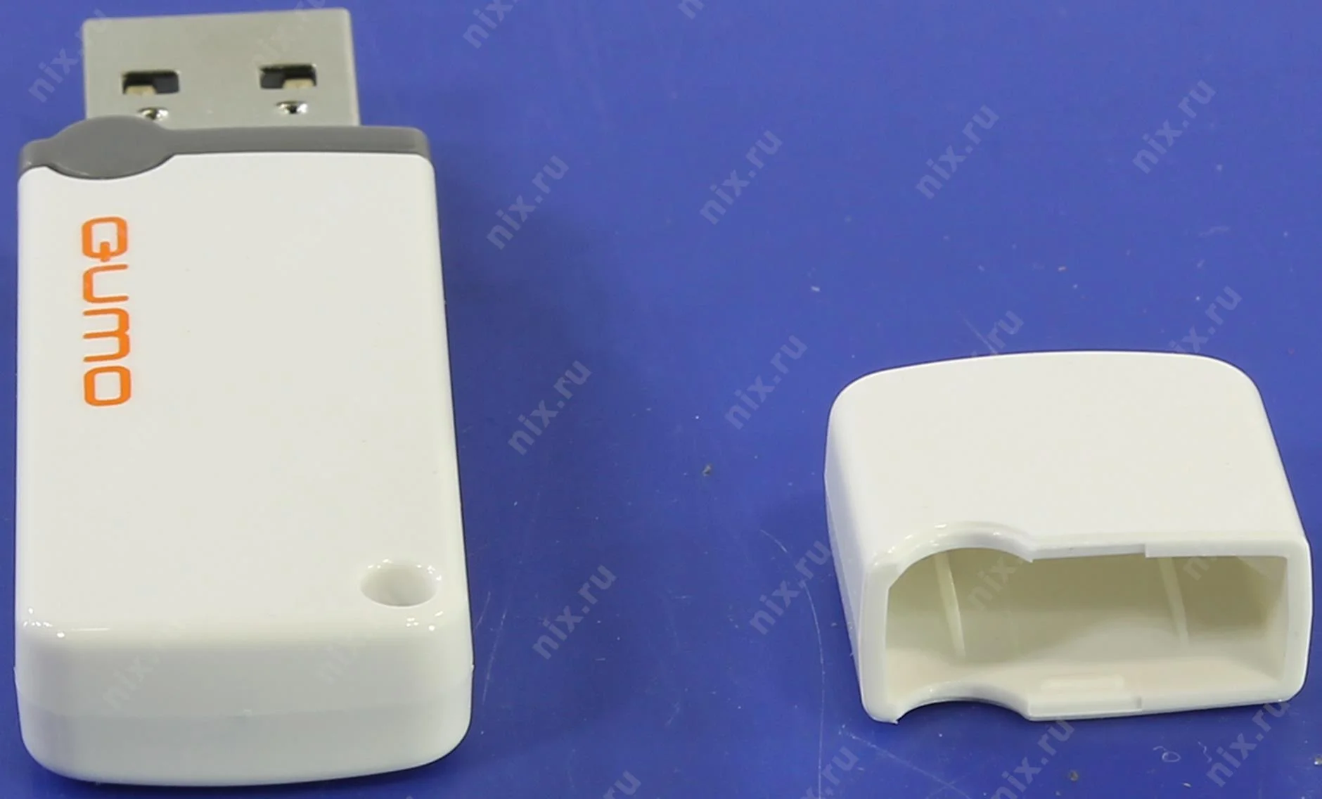 Флешка USB 2.0 QUMO 64Gb Optiva 02 белый