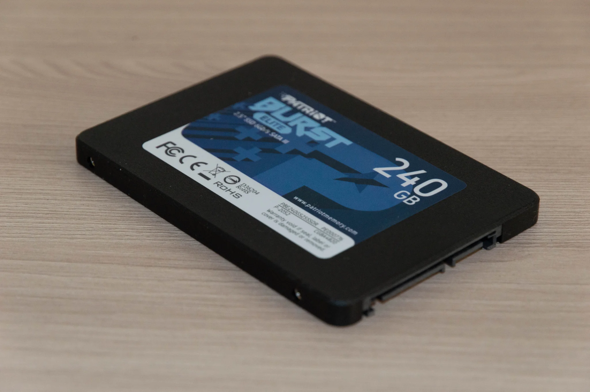 Твердотельный диск 240GB Patriot Burst Elite, 2.5", SATA III, [R/W - 450/320 MB/s]