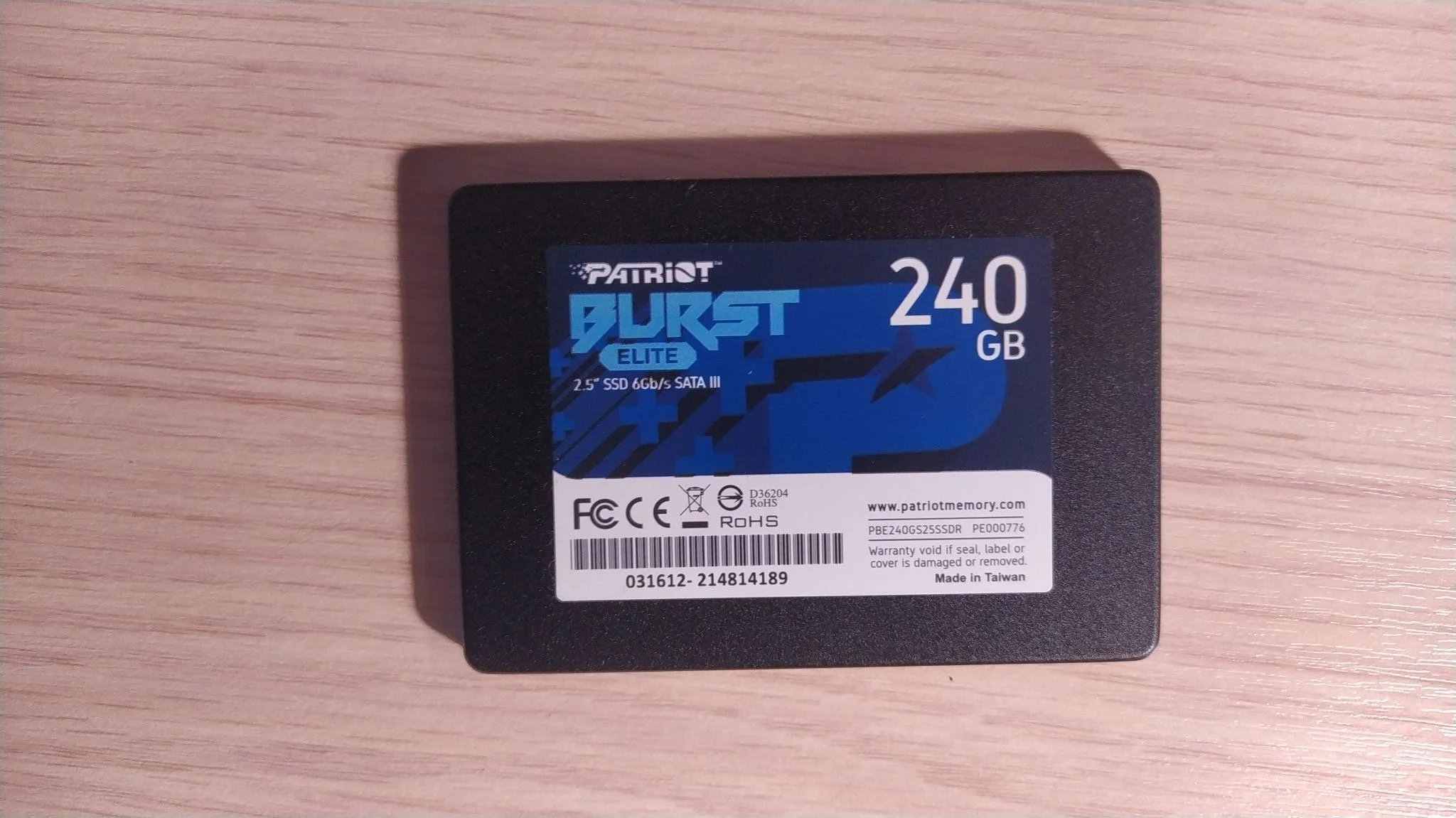 Твердотельный диск 240GB Patriot Burst Elite, 2.5", SATA III, [R/W - 450/320 MB/s]