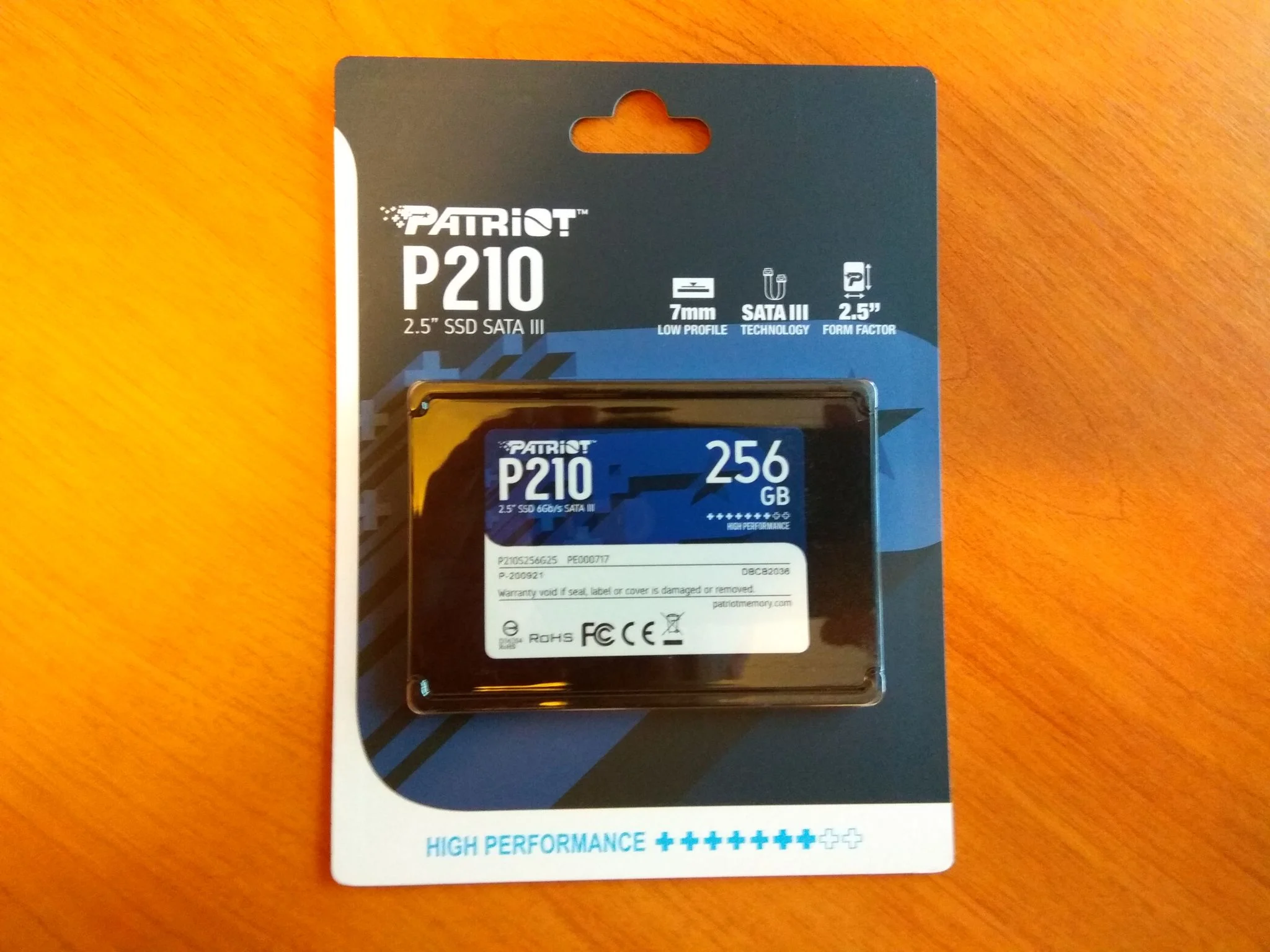 Твердотельный диск 256GB Patriot P210, 2.5", SATA III, [R/W - 500/400 MB/s]