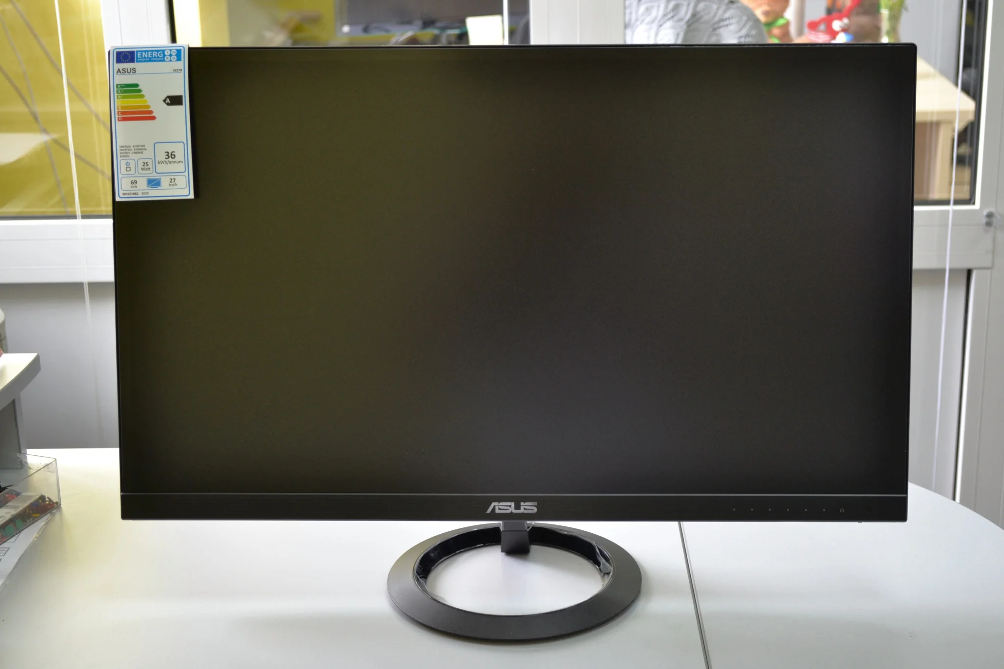 Монитор 27" ASUS VZ279HG IPS 1920x1080, 120 Гц, 1 мс, 16:9, 250 кд/м², HDMI 1.4, VGA, 3.5 Jack, HDR10, Adaptive-Sync, черный