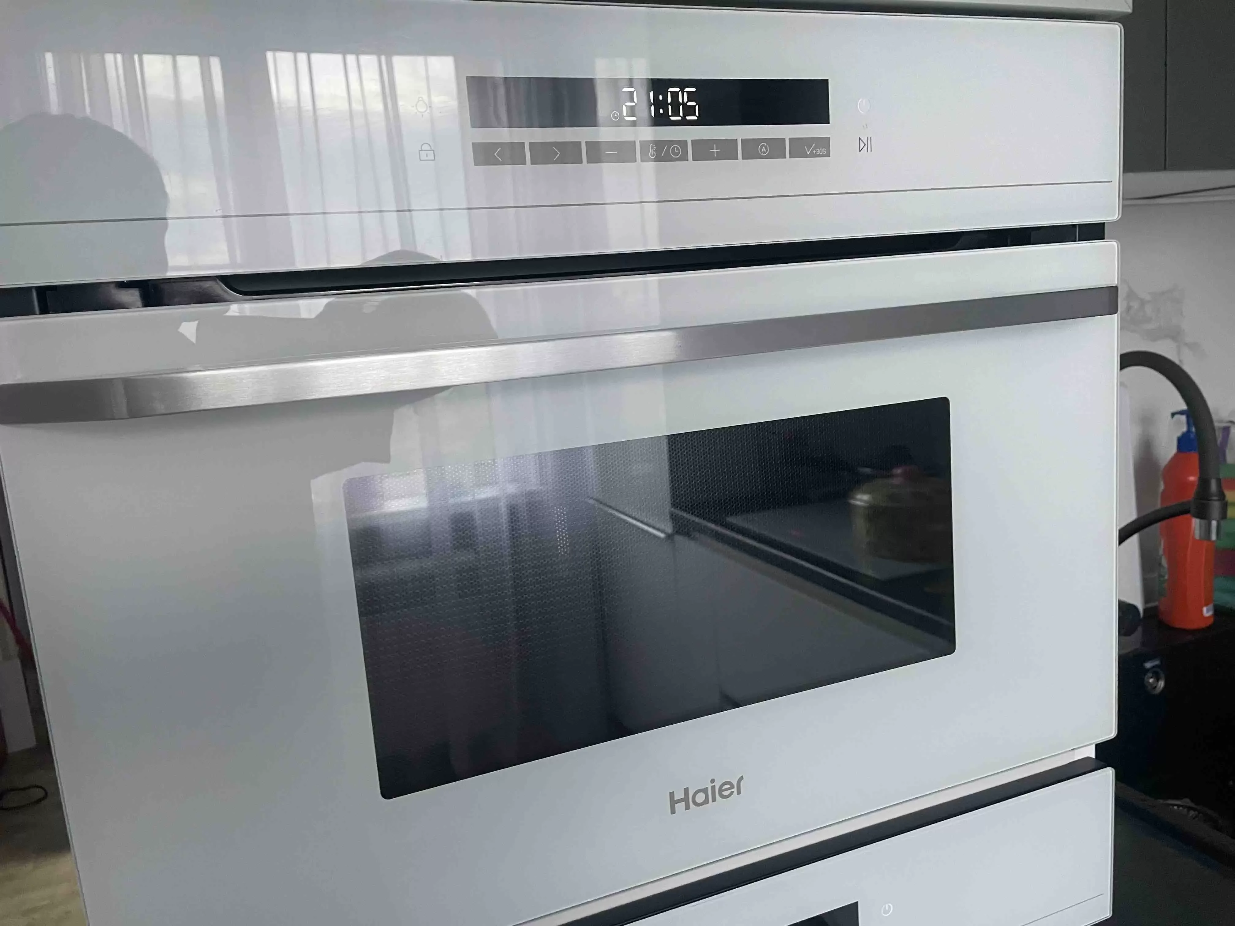 Встраиваемая микроволновая печь Haier HMX-BDC399W