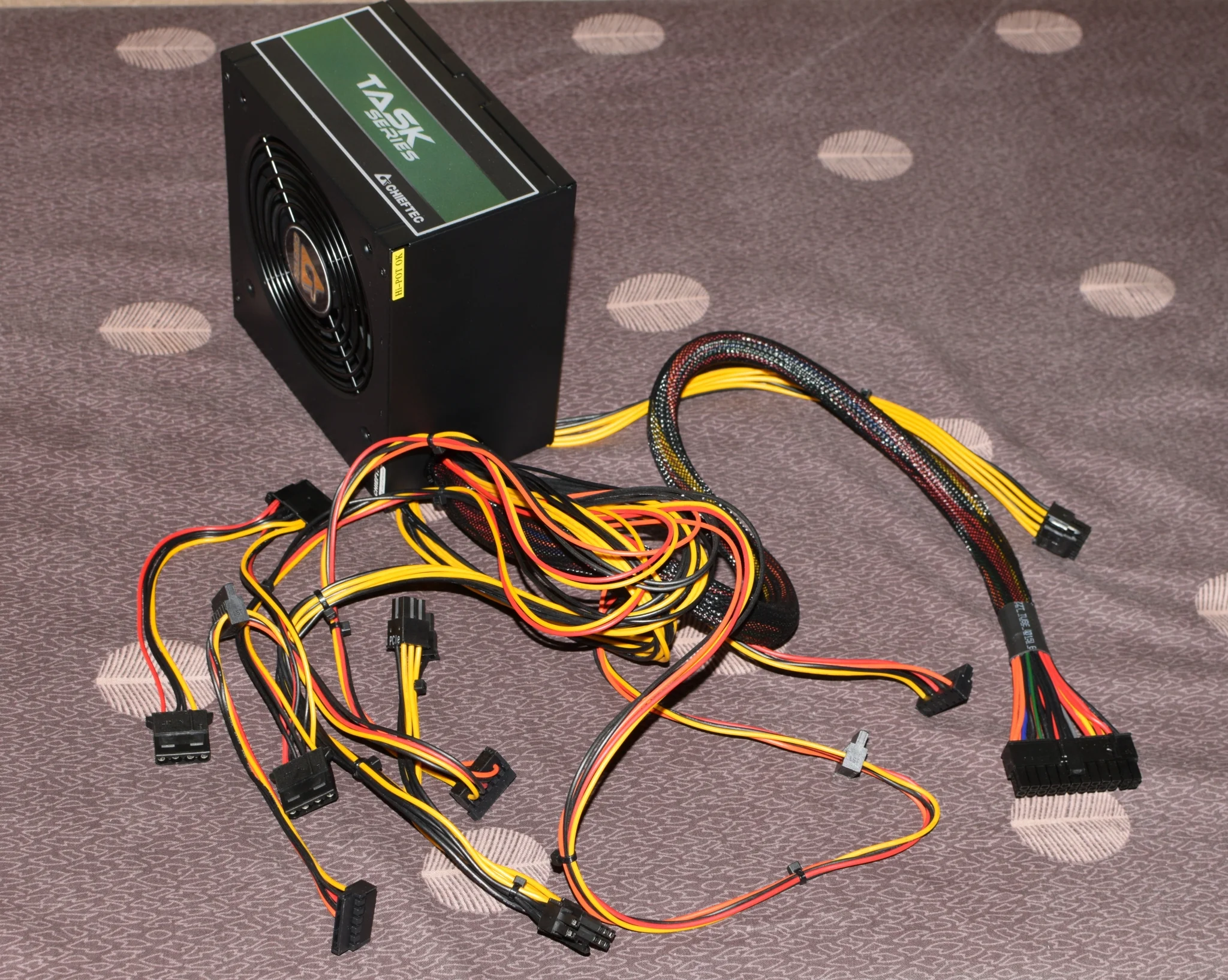 Блок питания Chieftec Task 700W ATX (TPS-700S) BRONZE