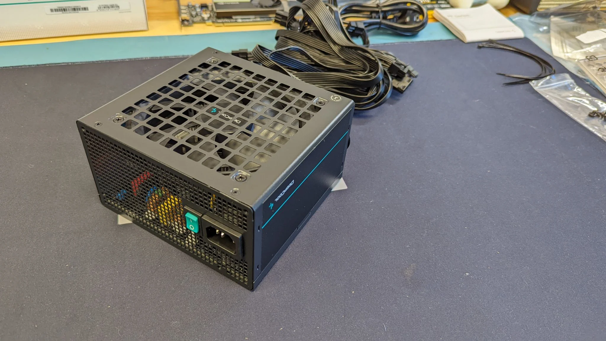 Блок питания Deepcool PF750 (R-PF750D-HA0B-WDEU)