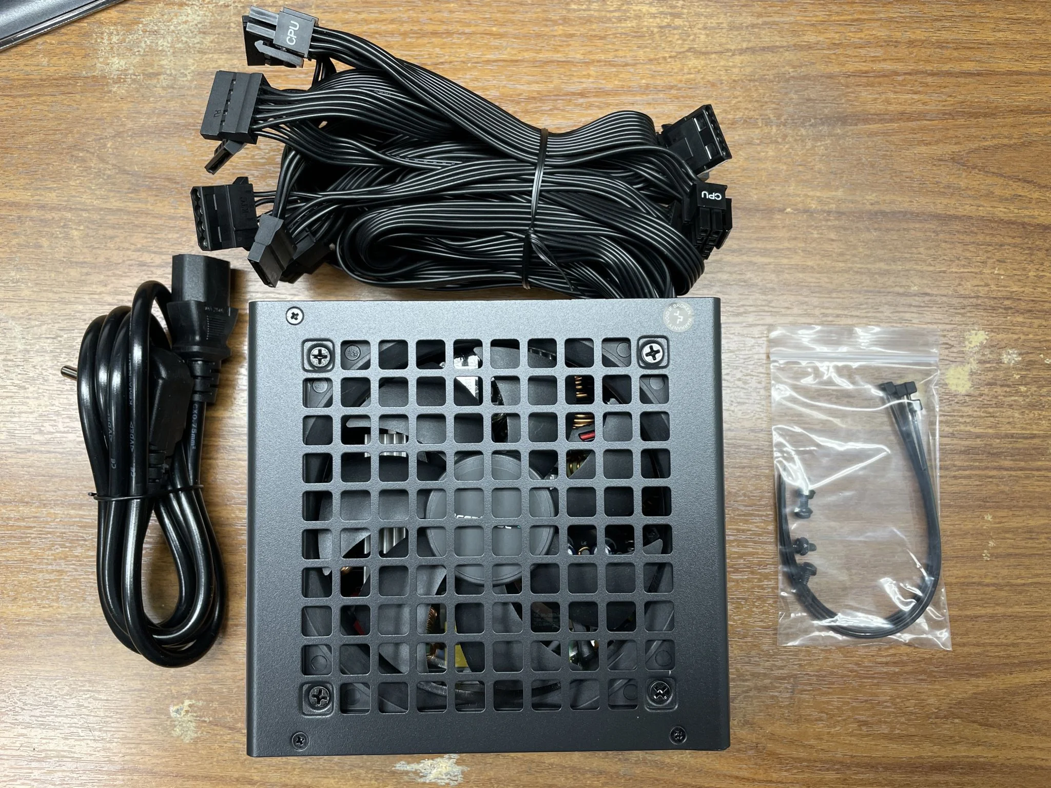 Блок питания Deepcool PF750 (R-PF750D-HA0B-WDEU)