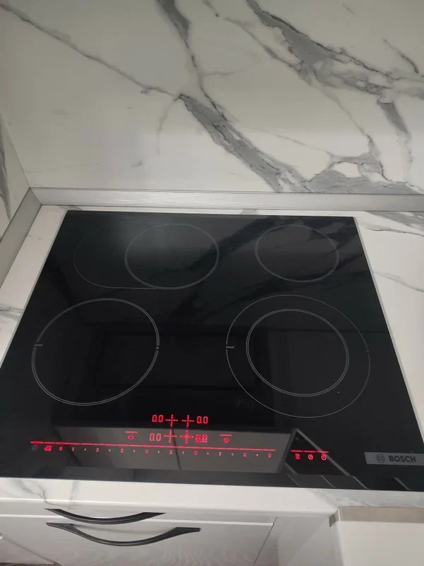 Варочная поверхность Bosch PKN675DP1D черный