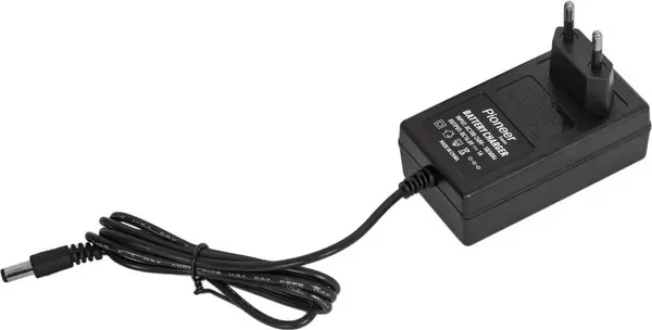 Зарядные устройства Pioneer SC-201-01 Li-Ion, 220, 50 В.Гц., IP20.