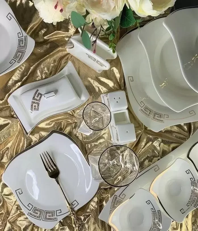 108-122 Чайно-столовый сервиз 100пр.  GIVENCHI GOLD  в под.уп.(х1/2)Фарфор