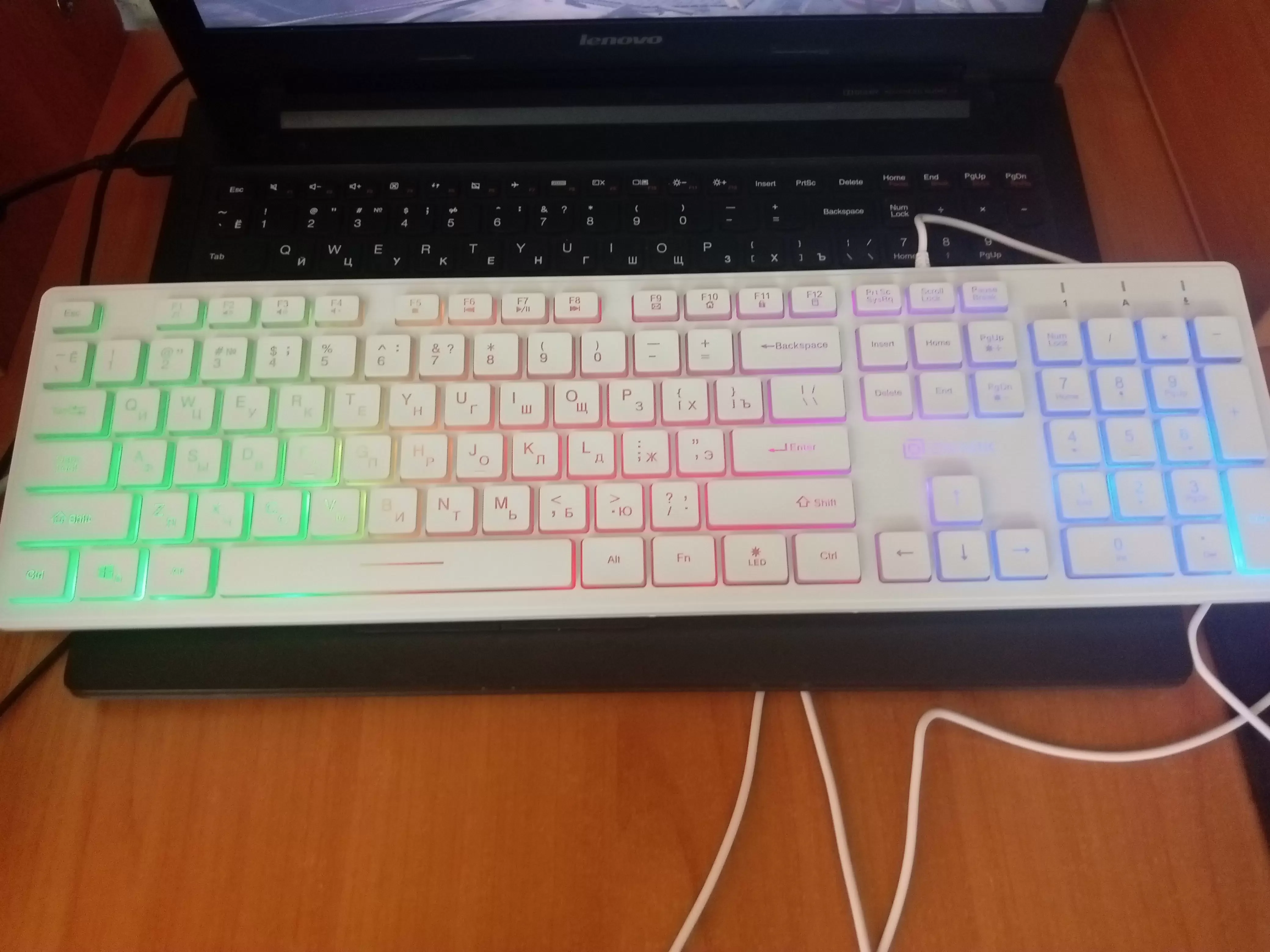 Клавиатура Oklick 550ML проводная, USB Type-A, белый
