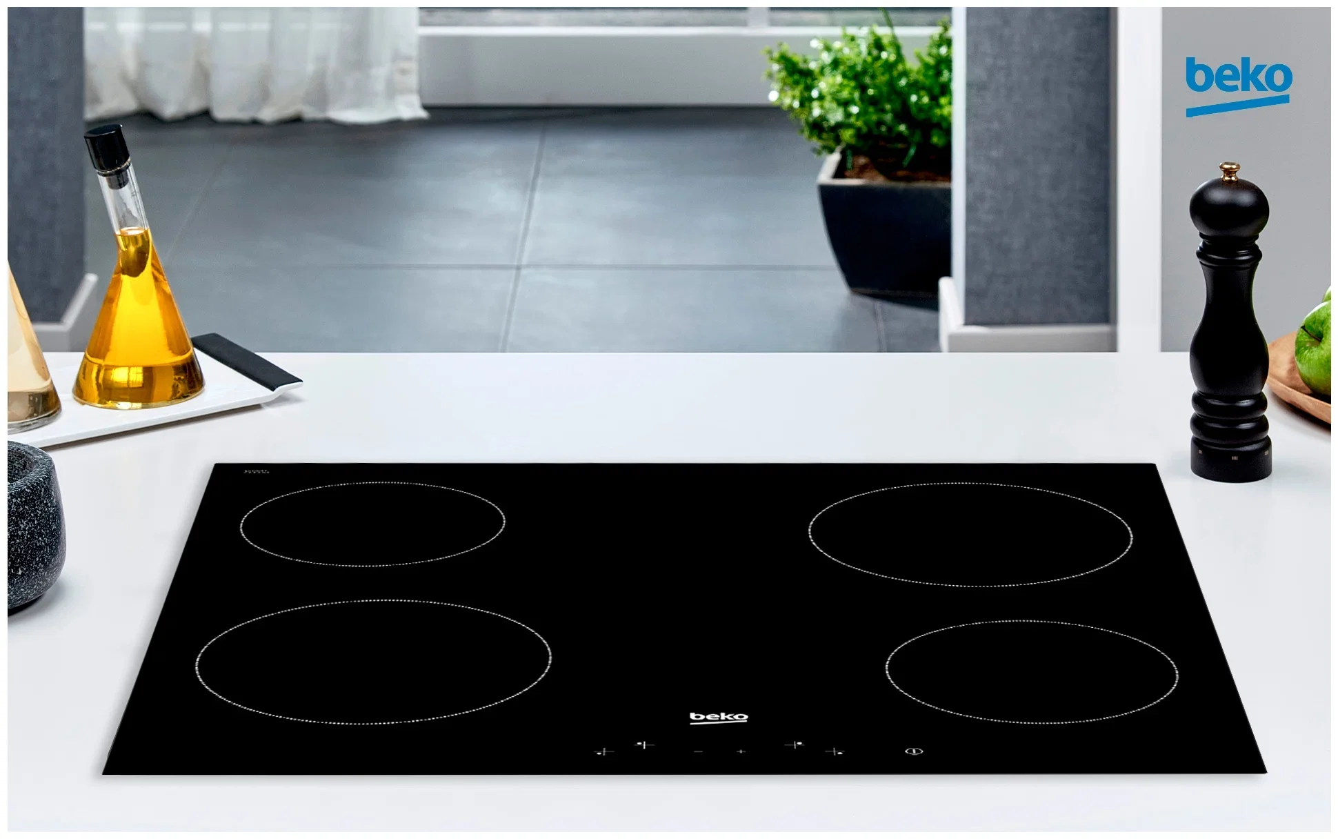 Встраиваемая электрическая варочная панель Beko HIC 64400 E, черный