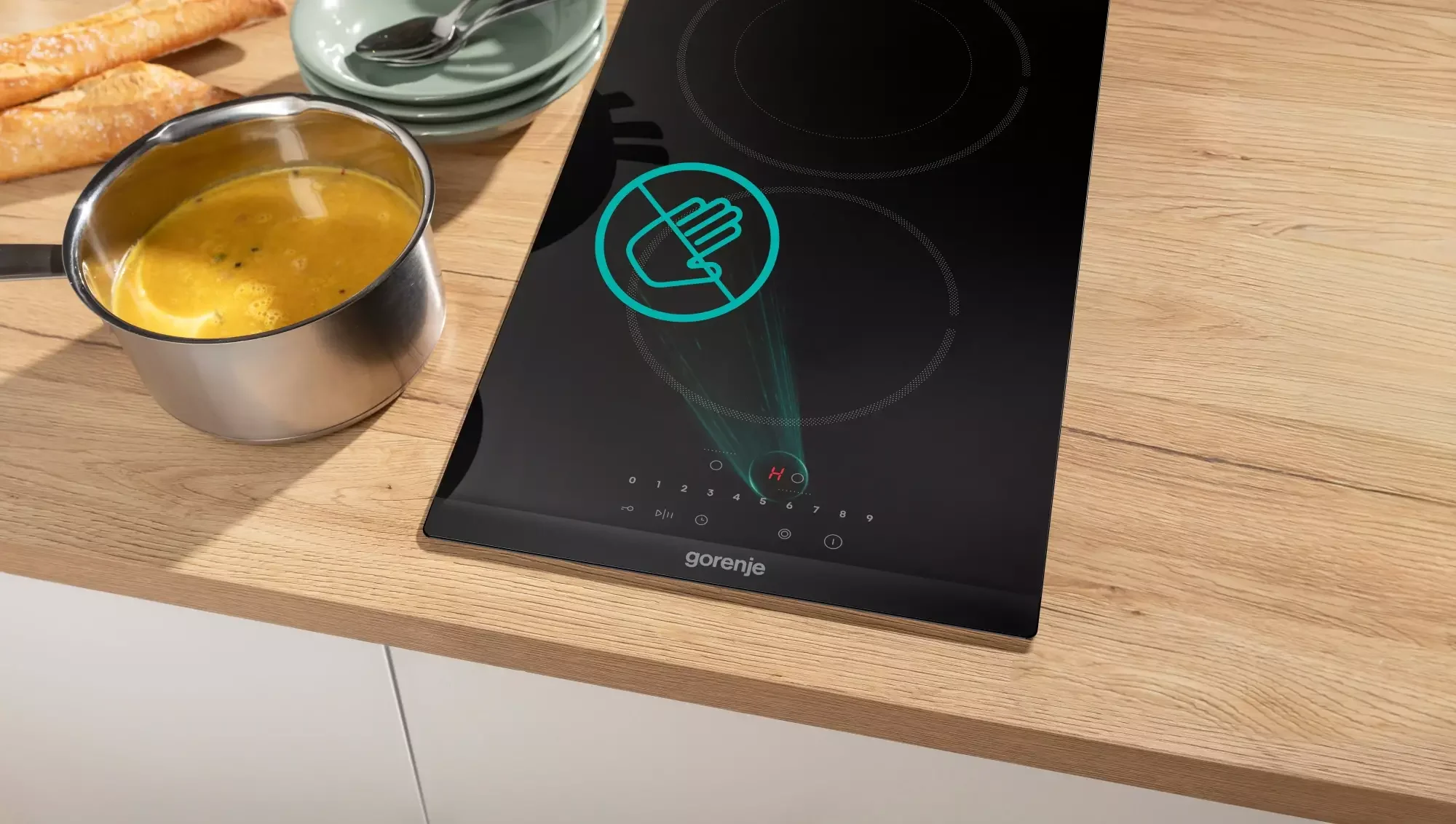 Встраиваемые индукционные панели Gorenje ISC645BSC Вид: индукционная, Тип установки: независимая, : черный, Материал варочной поверхности: стеклокерам