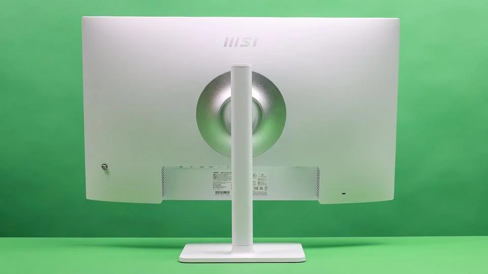 Монитор 27" MSI Modern MD272UPSW IPS 3840x2160, 75 Гц, 4 мс, 16:9, 300 кд/м², DP 1.4a, HDMI 2.0b, USB-C, 3.5 Jack, USB Hub (2x USB 3.0), Adaptive-Sync