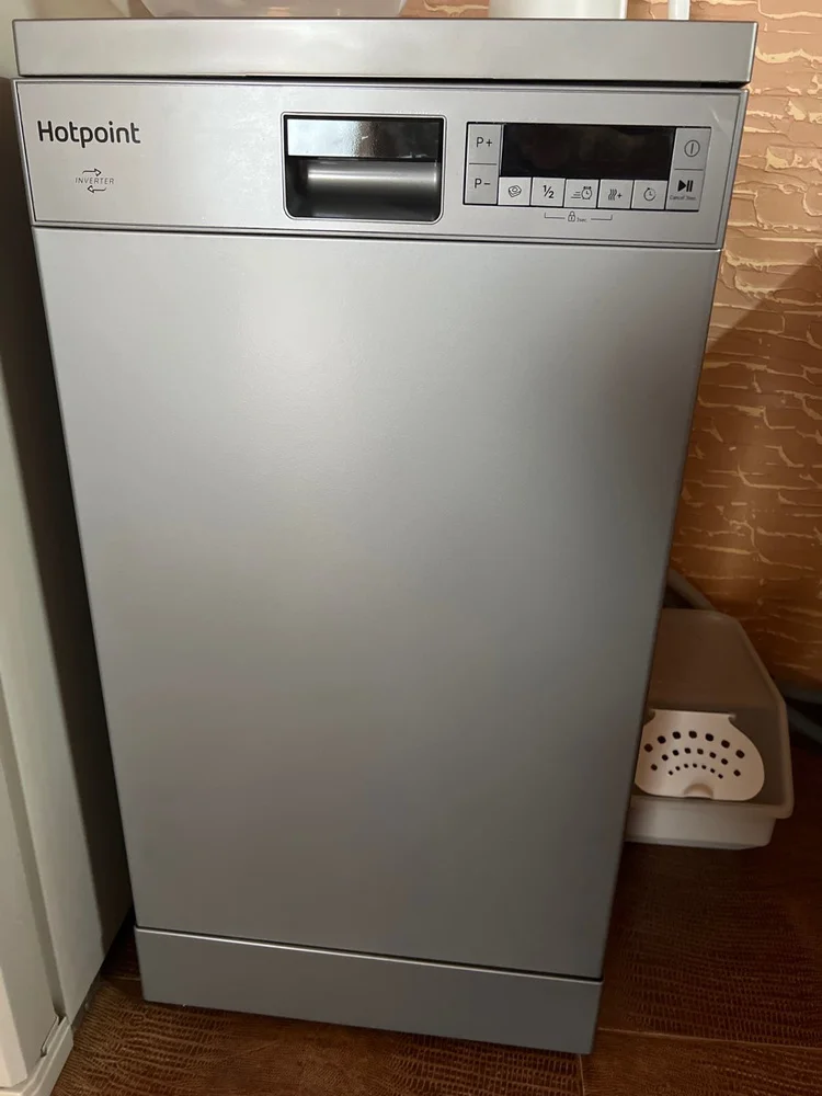 Отдельностоящая посудомоечная машина 45CM HFS 1C57 869894600010 HOTPOINT