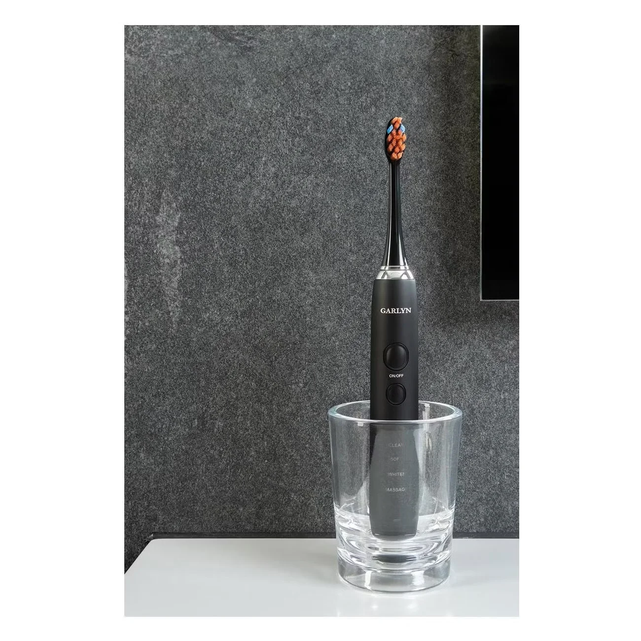 Электрическая зубная щетка Garlyn Smile Crystalcare black