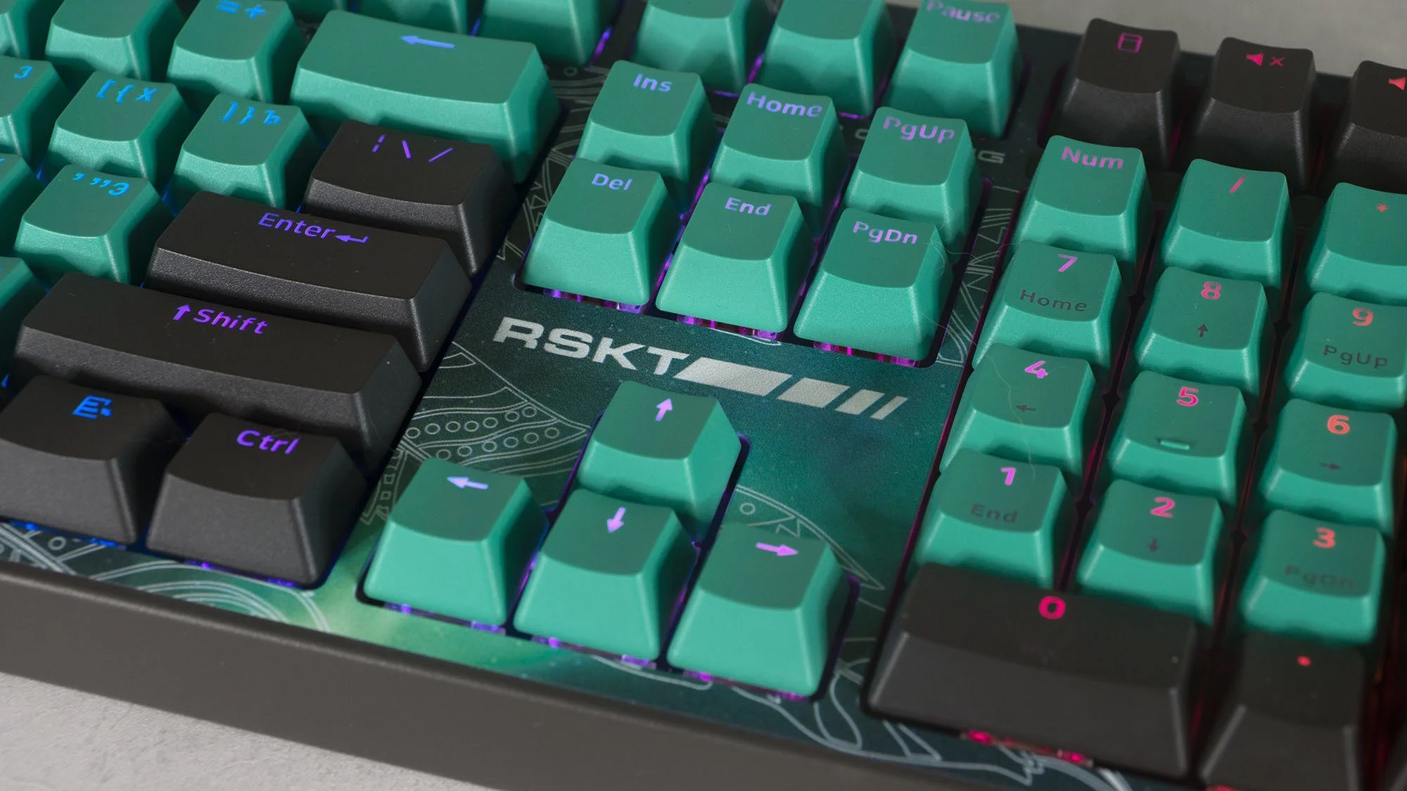 Клавиатура Raskat KM002 проводная, USB Type-A, серый (UV)