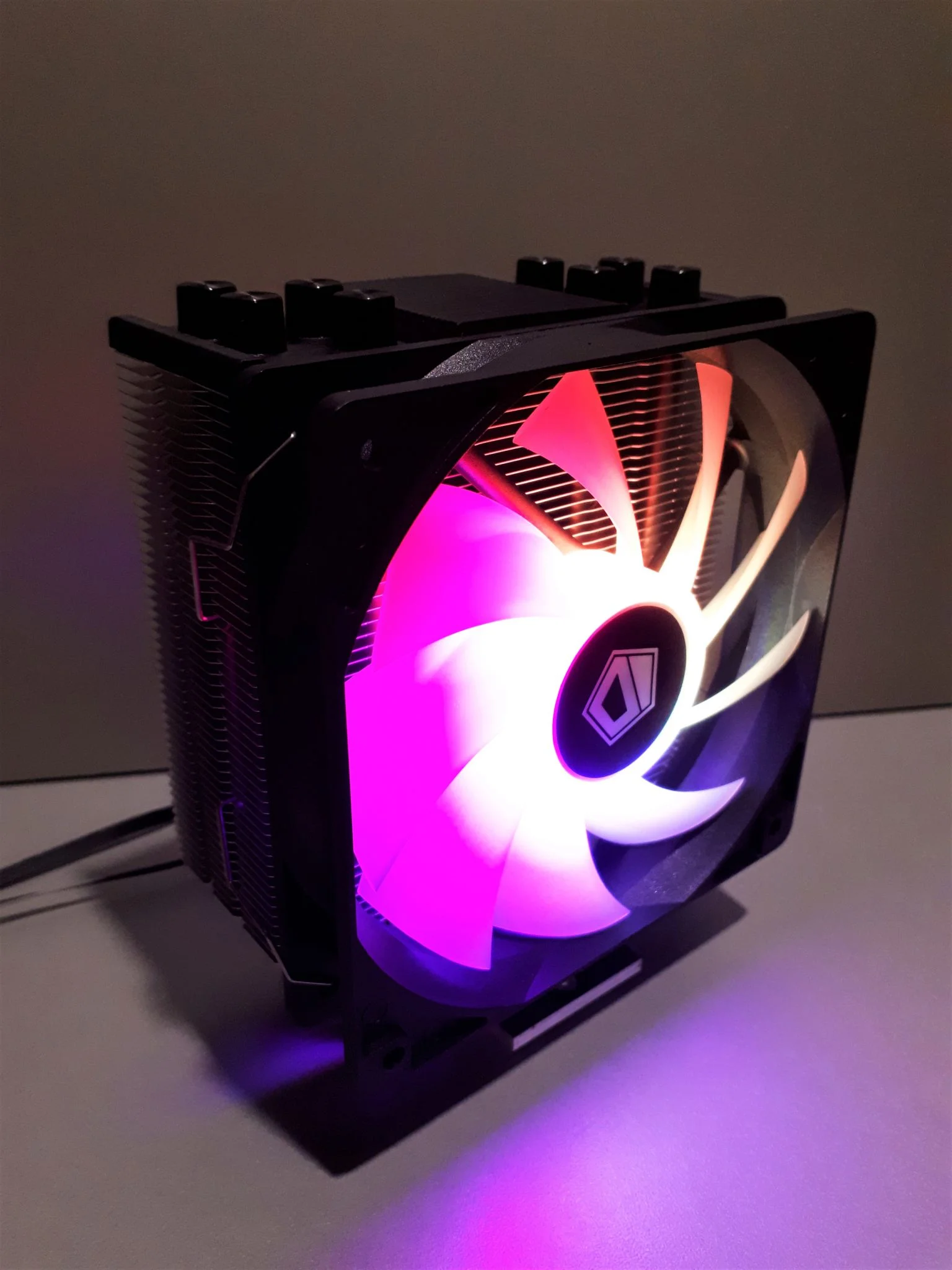 Кулер для процессора ID-Cooling SE-214-XT LED