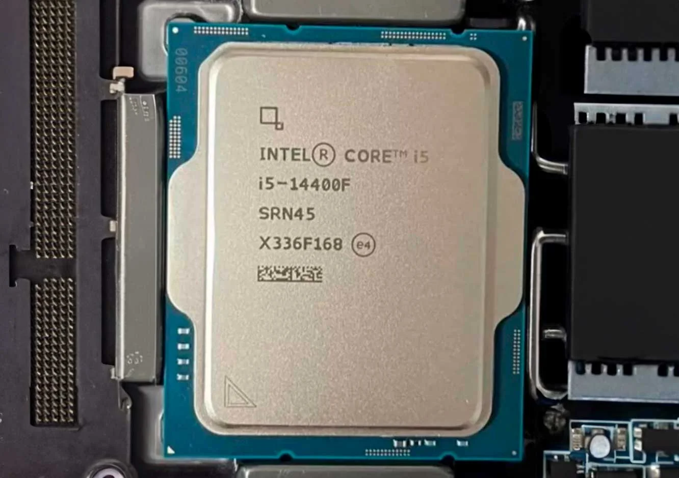 Процессор Intel Core i5-14400 OEM (CM8071505093012/CM8071504821112)
