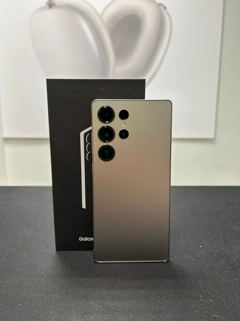 Смартфон Samsung GALAXY S25 ULTRA 12/256GB TITANIUM GRAY Global