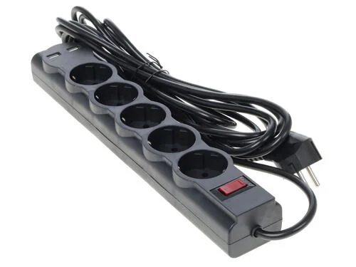 Defender Сетевой фильтр DFS 755, черный, 5 розеток + 2xUSB, 2.1A, 5 м.