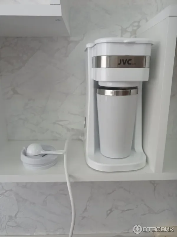 Кофеварка JVC JK-CF1042 white, капельная, 750Вт, белая, 420мл