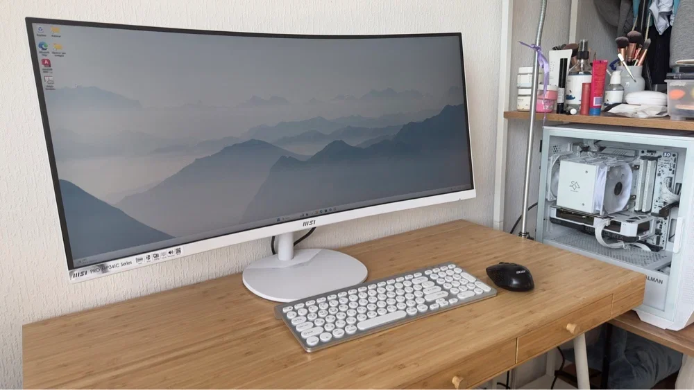 Монитор 34" MSI PRO MP341CQ VA 3440x1440, 100 Гц, 1 мс, 21:9, 300 кд/м², 2xHDMI 2.0b, DP 1.2a, 3.5 Jack, динамики (2x2 Вт), изогнутый экран (1500R), F