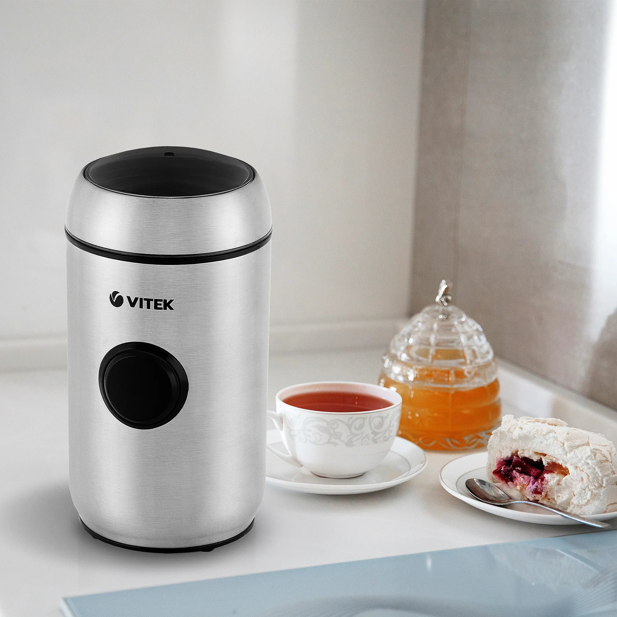 Кофемолка Vitek VT-7123 ST (150вт, вмест. 50г)