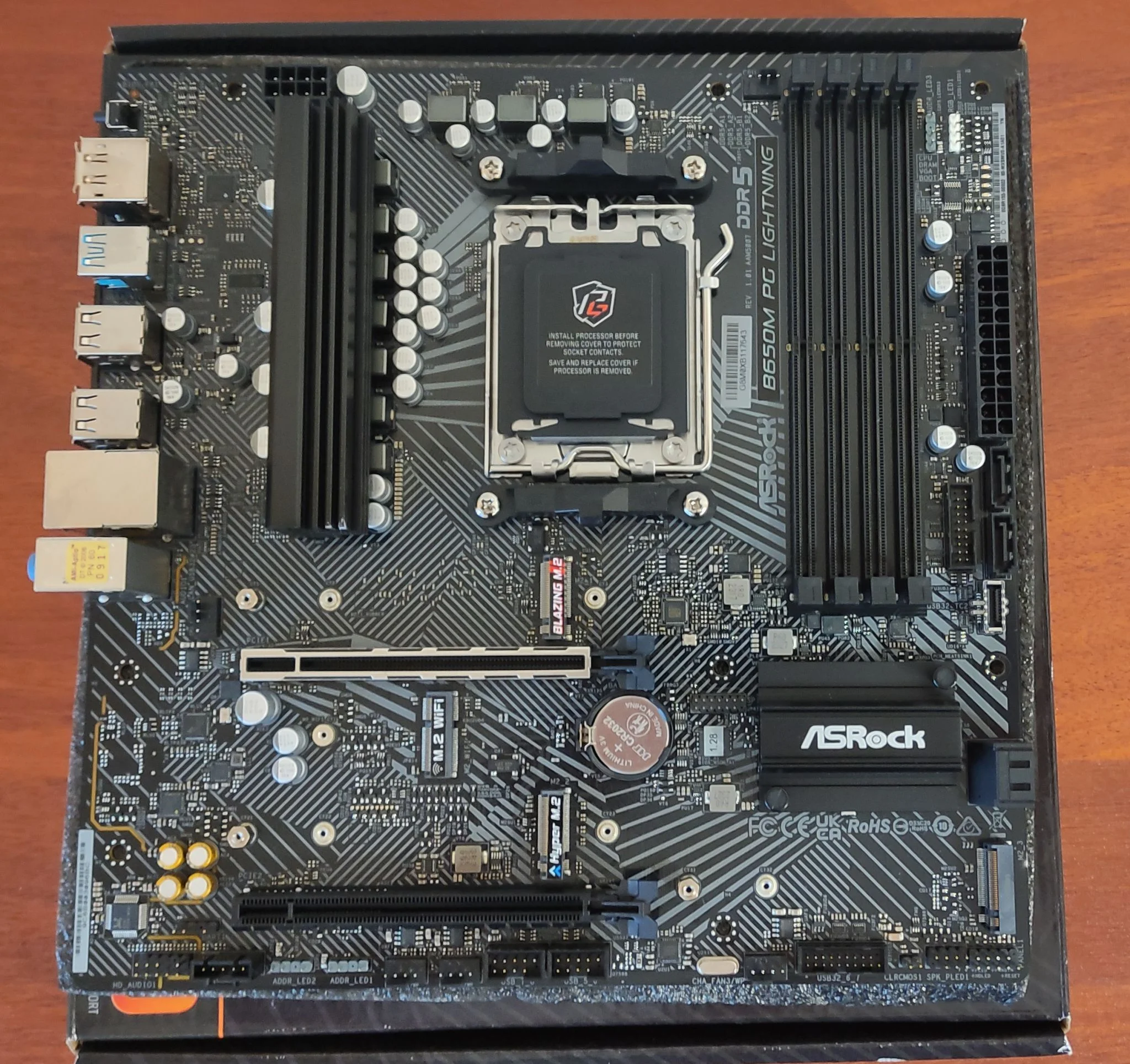 Материнская плата Asrock B650M PG LIGHTNING (AM5 mATX)
