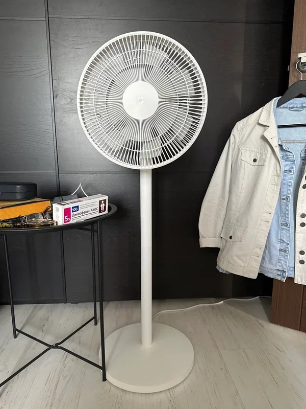 Вентилятор Xiaomi Mi Smart Standing Fan 2 белый, напольный, 15 Вт, 100 скоростей, 35.5 см