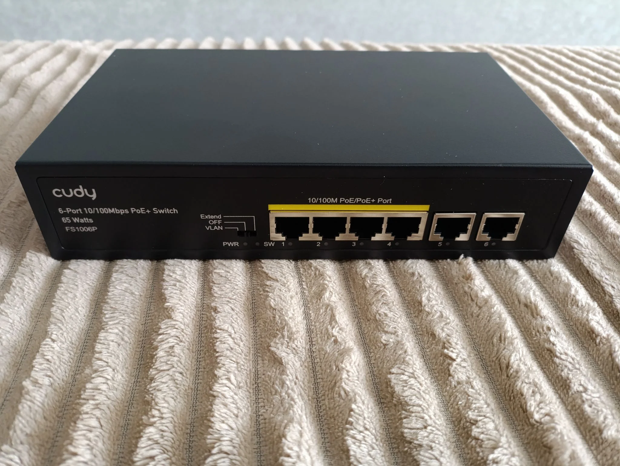 Коммутатор Cudy FS1006P (L2) 6x100Мбит/с 4PoE+ 60W неуправляемый