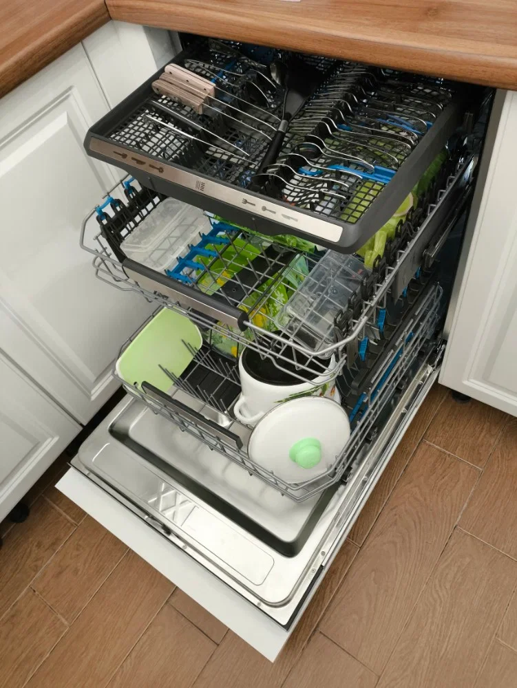 Встраиваемая посудомоечная машина Electrolux EEG69420W