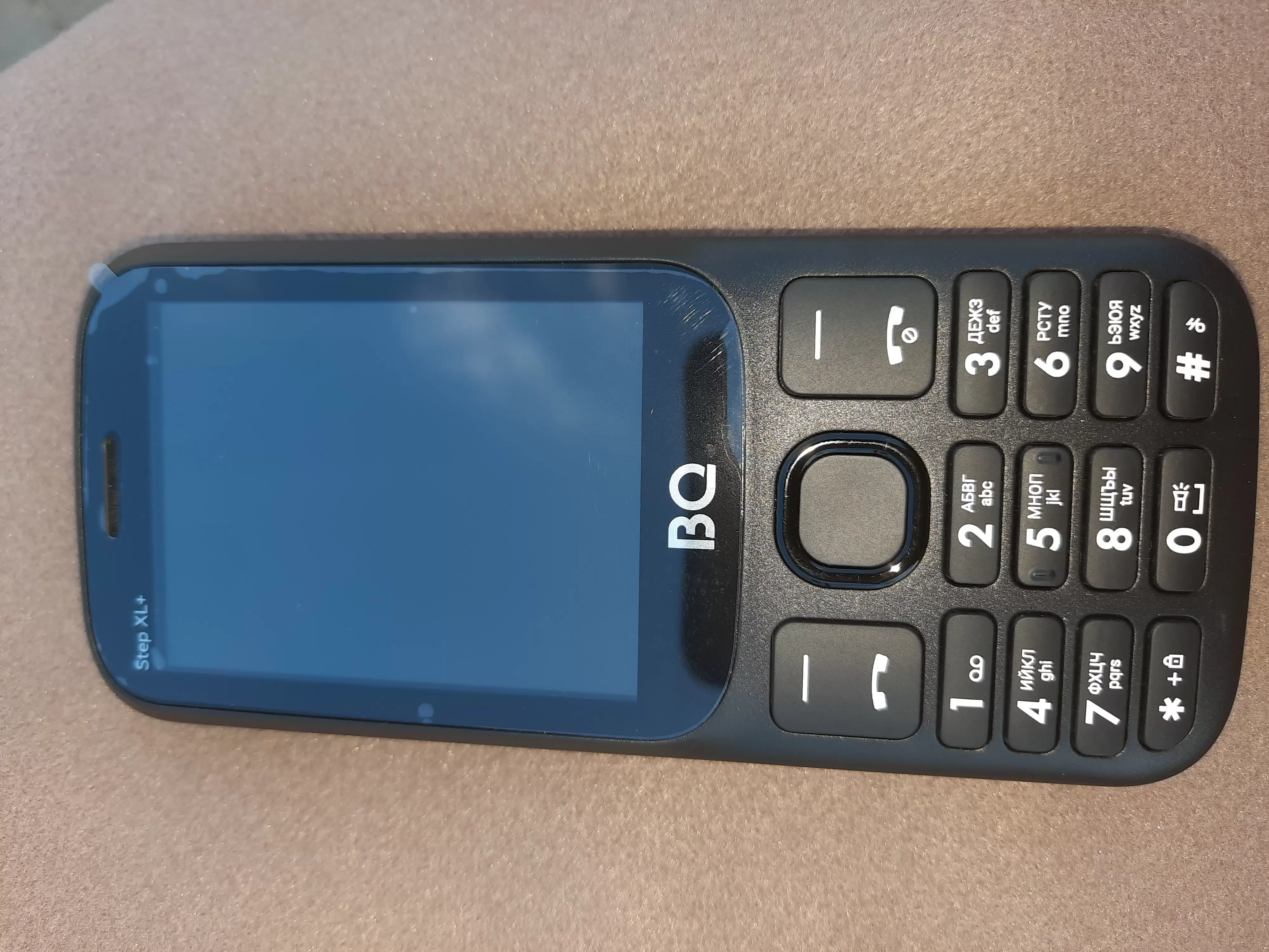 Мобильный телефон BQ 2820 Step XL+ черный