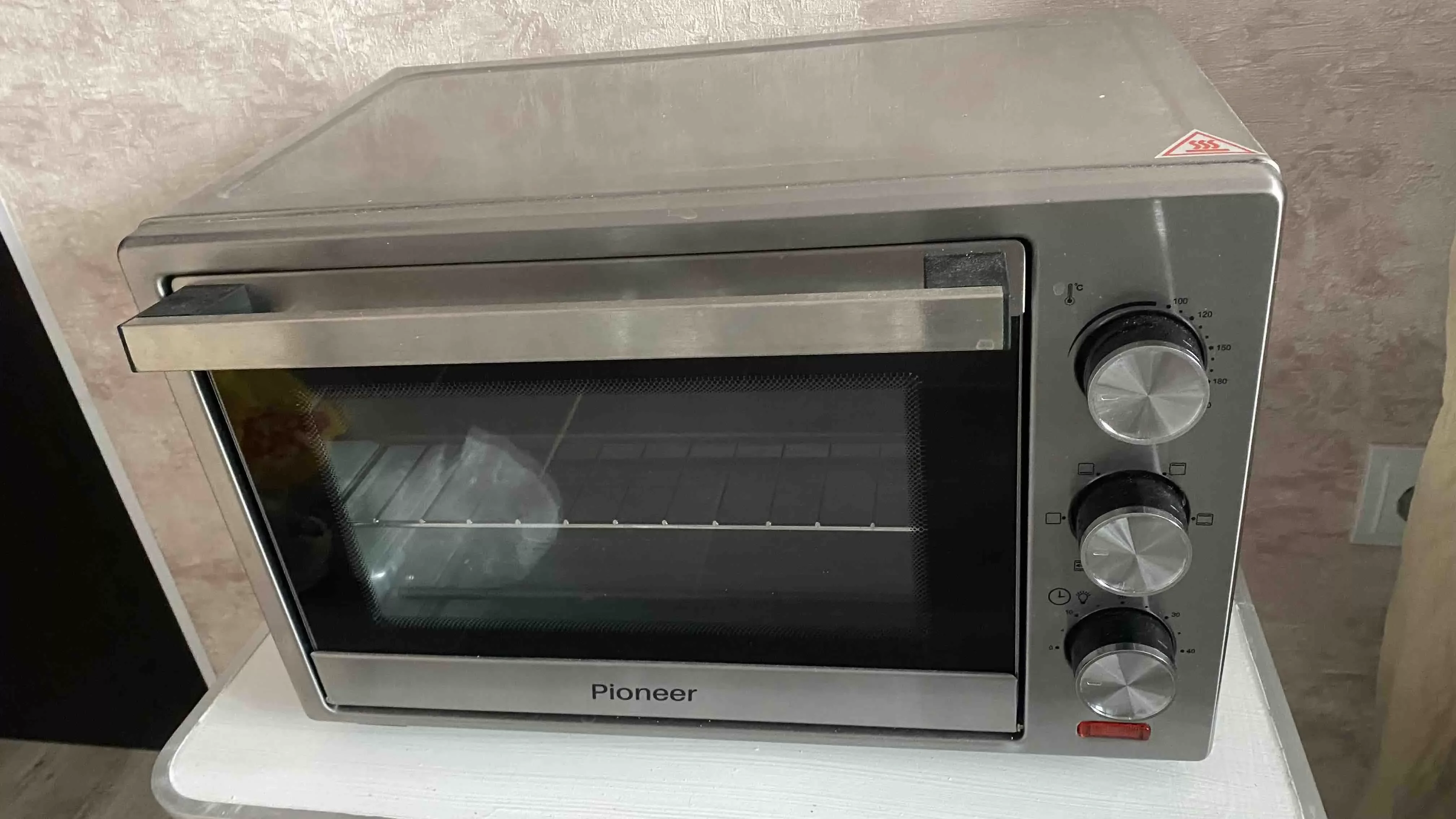 Мини-печь Pioneer MO5011G 25 л, 1600 Вт, серебристый