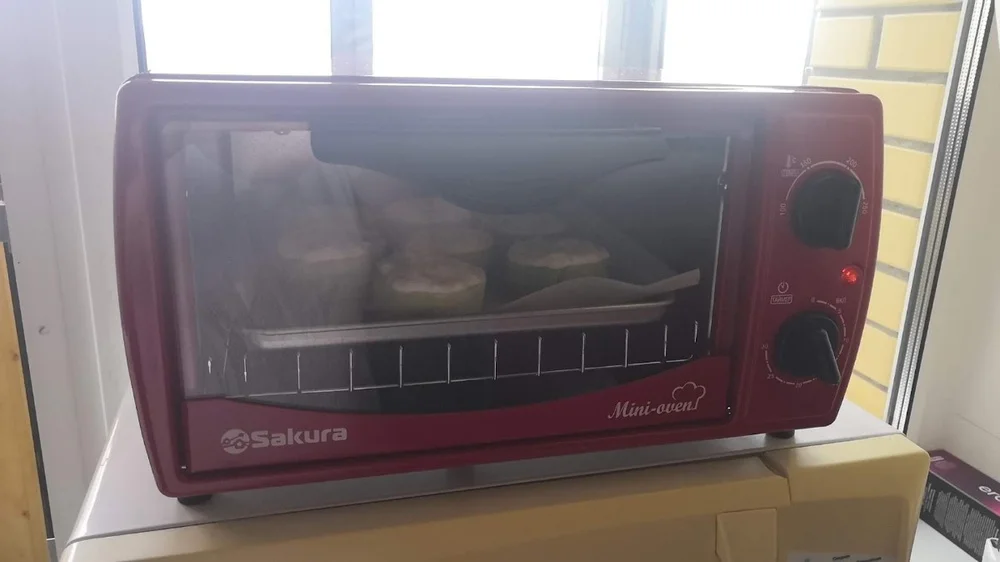 Мини-печь Sakura SA-7018W белый
