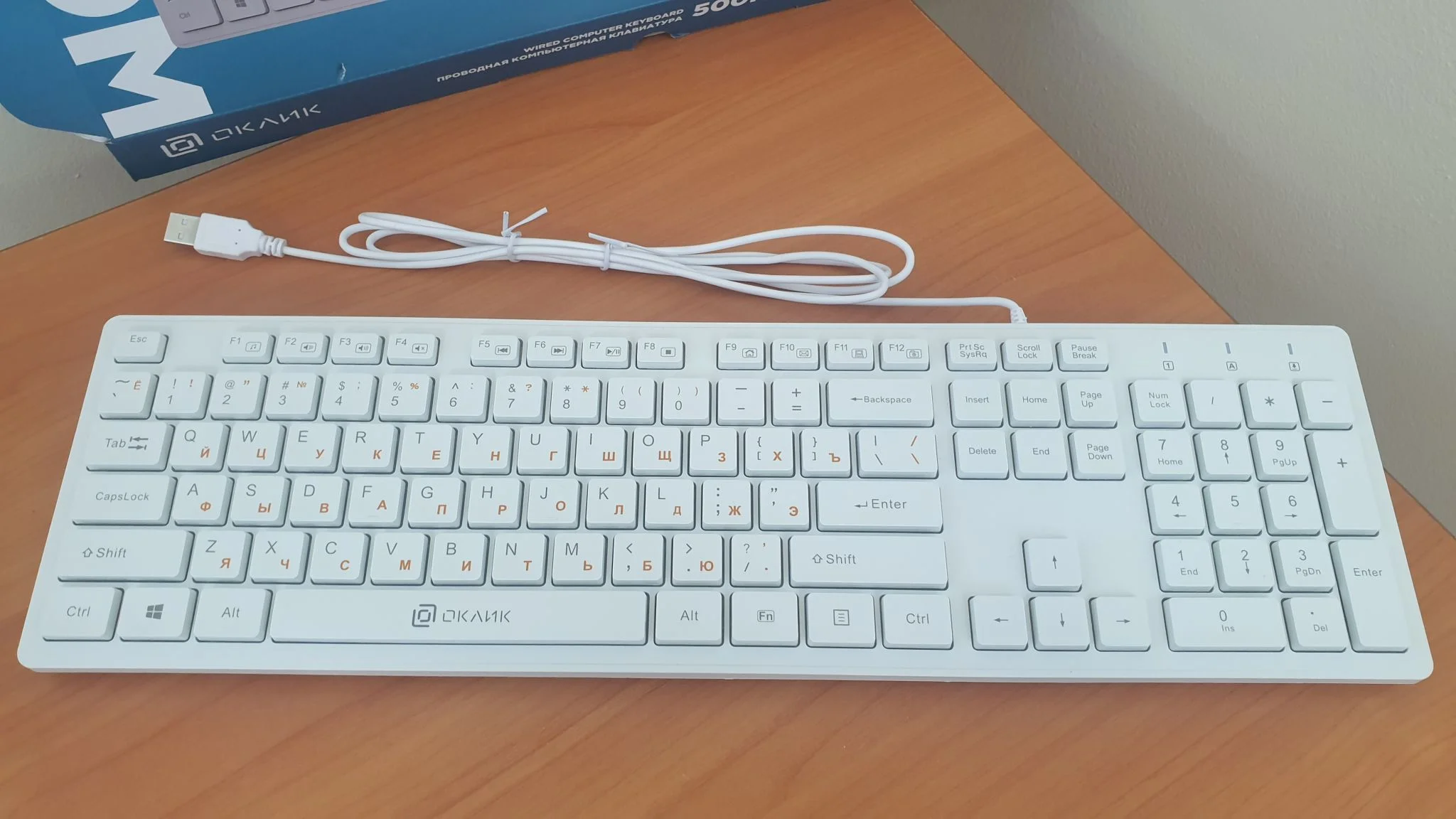 Клавиатура проводная Oklick 500M, USB, белый