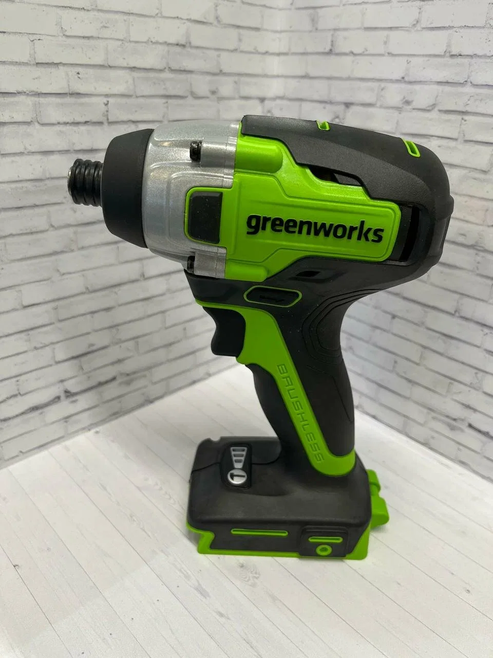 Винтоверт Greenworks 3802807 аккум. патрон:шестигр.1/4"