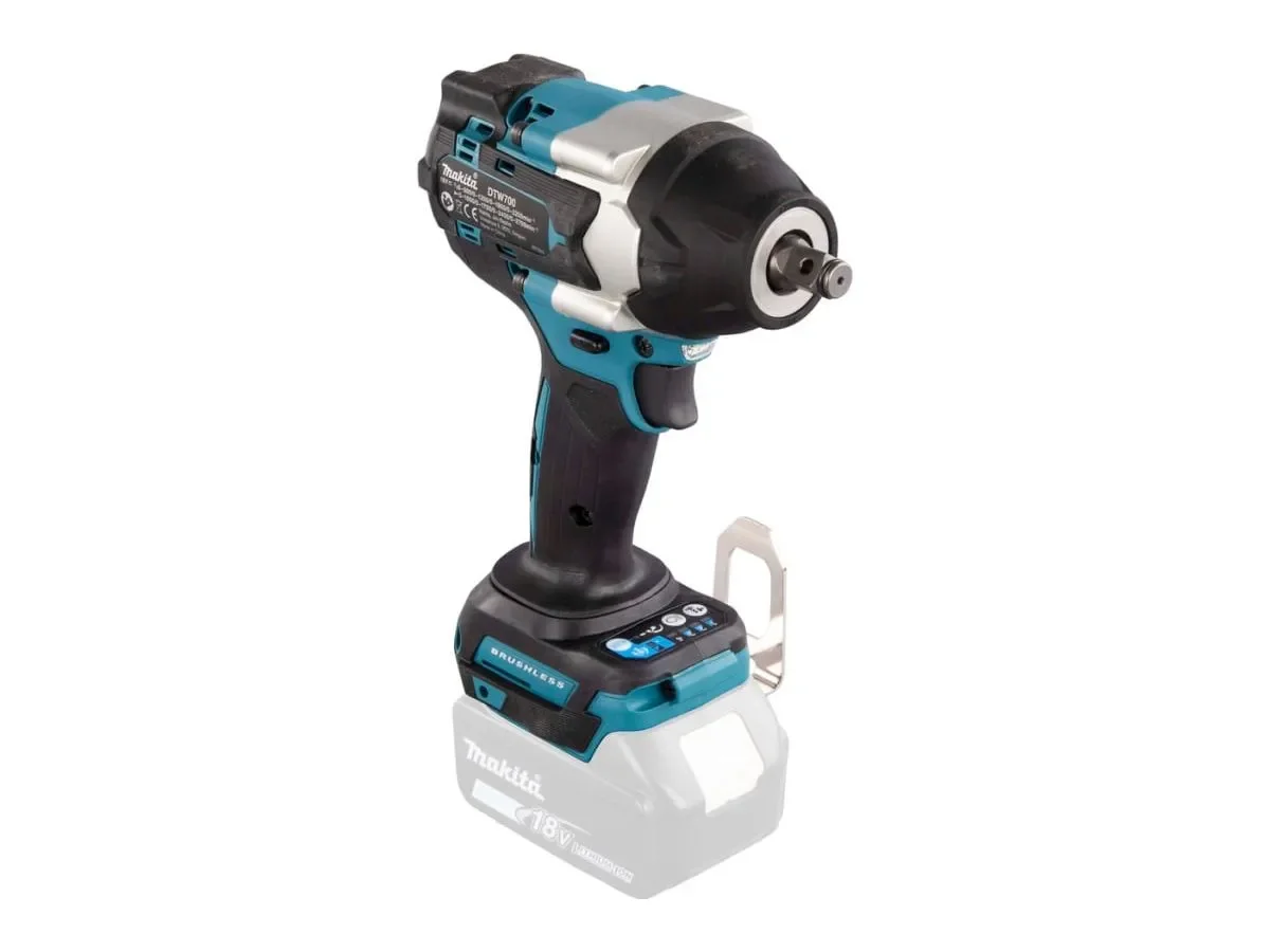 Гайковерт Makita DTW700Z аккум. патрон:квад.1/2"