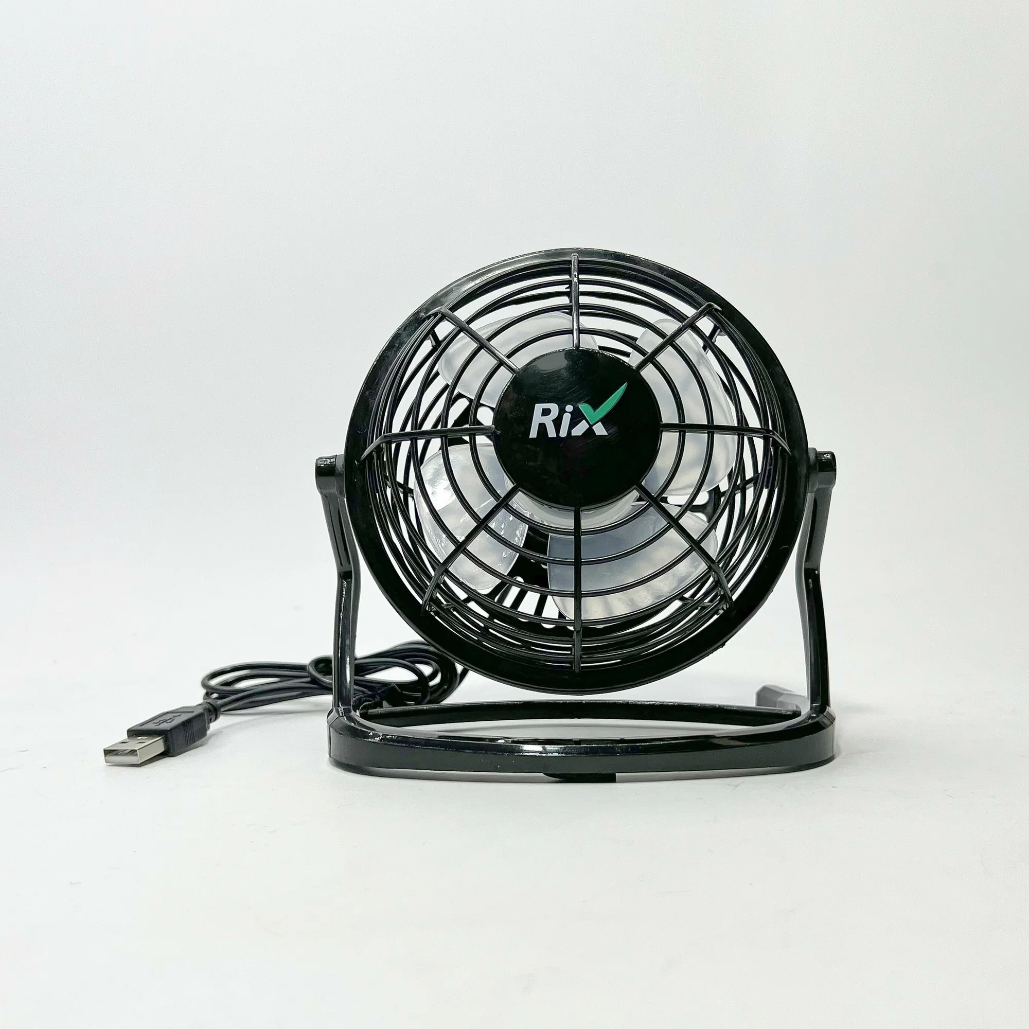 Вентилятор настольный Rix RDF-1500USB черный